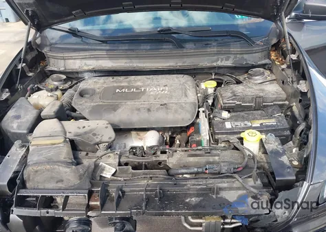 2017 Jeep Cherokee Latitude 4X4 from USA, damaged, VIN 1C4PJMCB0HW646275